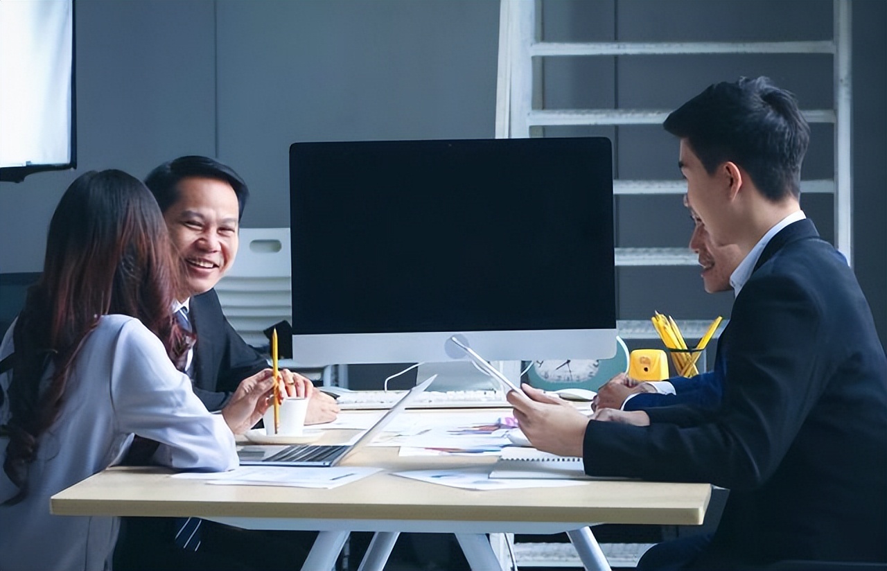 *党**组书记和机关*党**委书记，谁的级别高，谁的权力大？