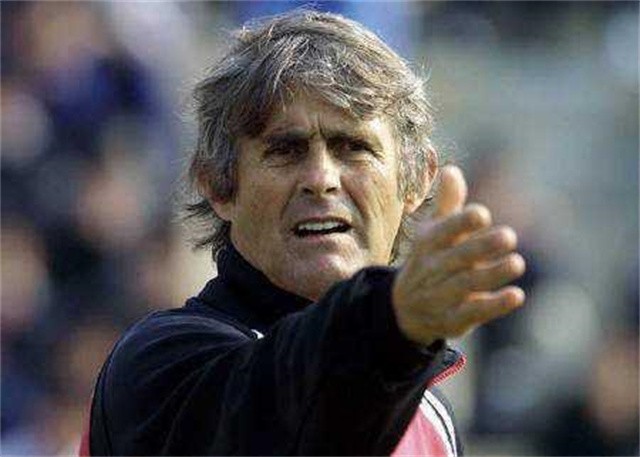 孩子十岁被体育教练看中,米卢夸赞的足球天才