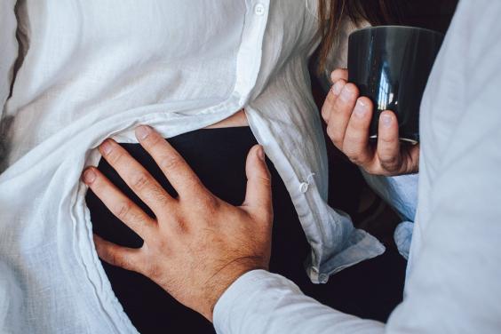 同房时间有讲究！怀孕后还能“那个”吗？