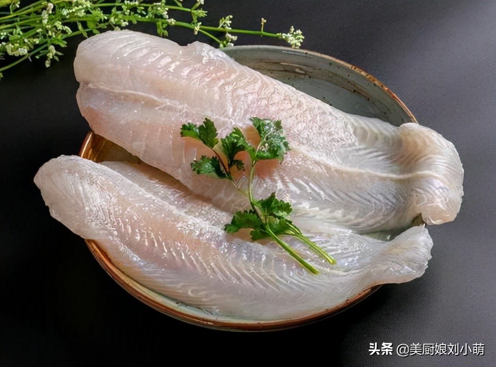 冬天吃鱼的好处三种鱼不要多吃,秋冬吃什么鱼最好