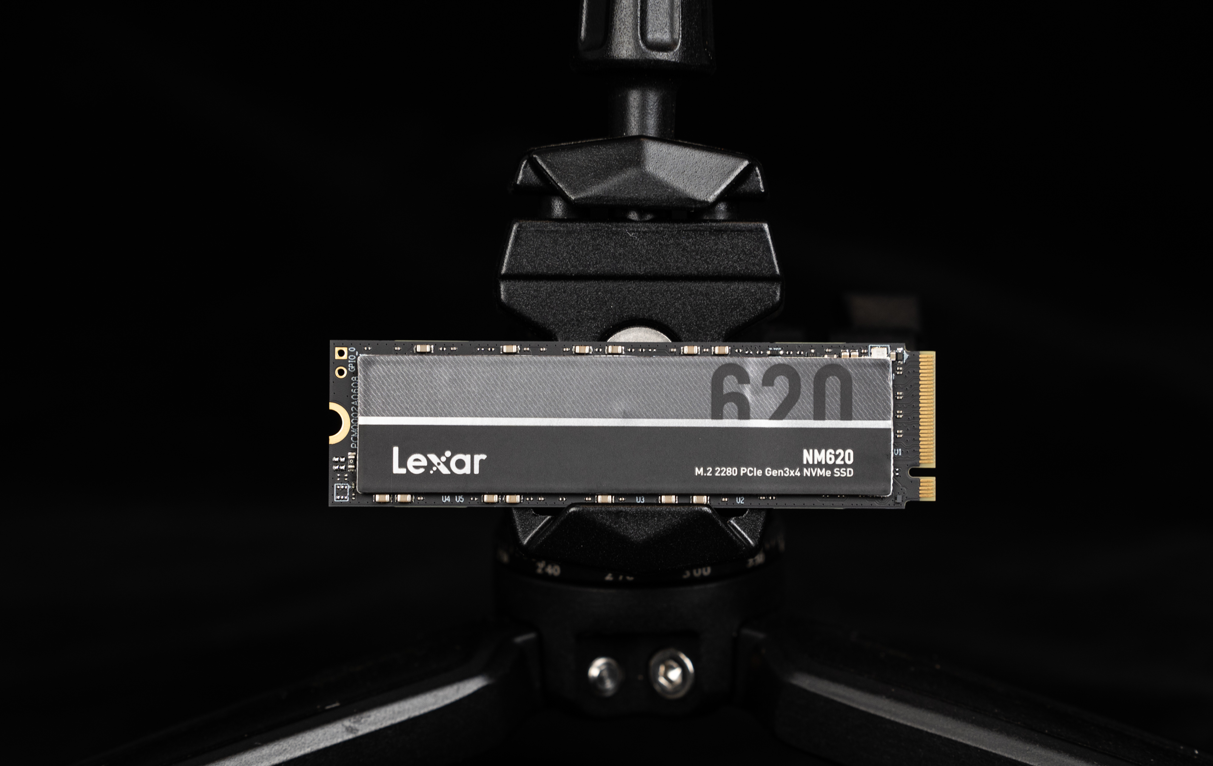 选对的不选贵的投其所好,amd最好看的主机