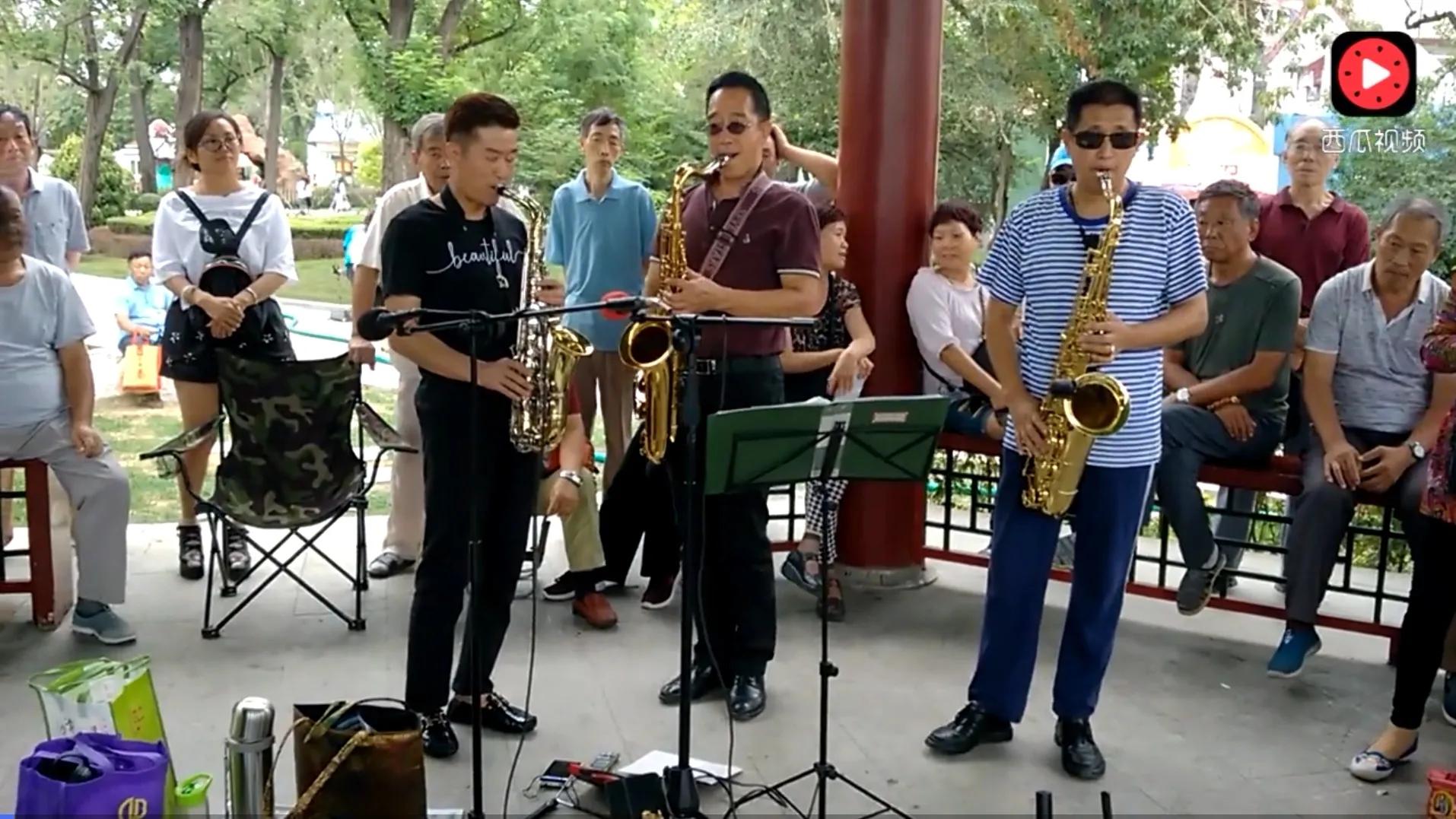 学萨克斯出来如何就业,没有任何基础可以学习萨克斯吗