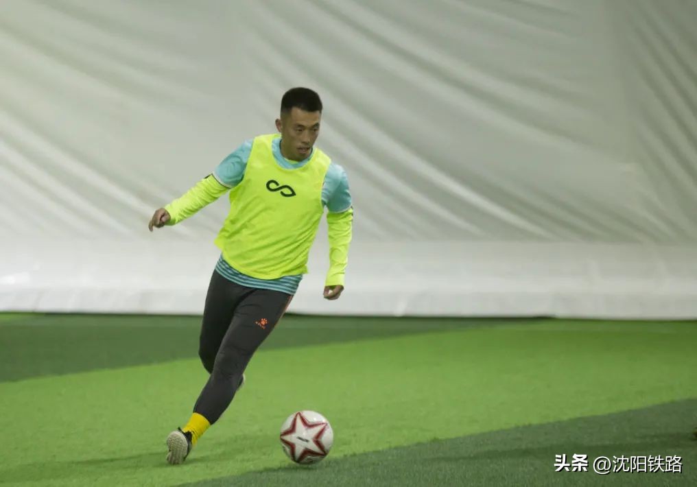 这群足球老铁,身手不凡!