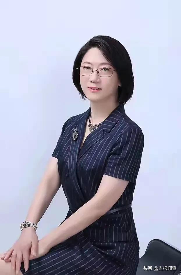 脱发严重自然卷发际线高,脂溢性脱发即雄激素性脱发