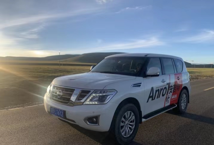 沙漠王子途乐中东版,沙漠王子途乐阿拉善