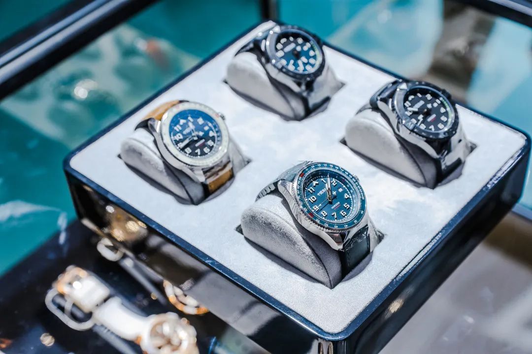腕表排行榜前十名名表顶级,达人推荐12大品牌集齐瑞士名表展
