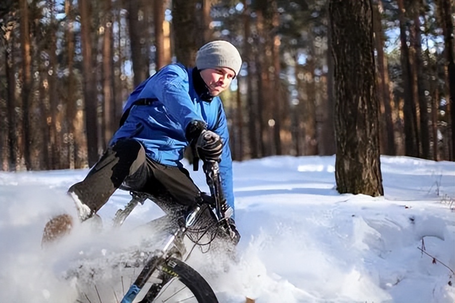 骑车大腿内侧抽筋最快恢复方法,骑车抽筋怎么拉伸