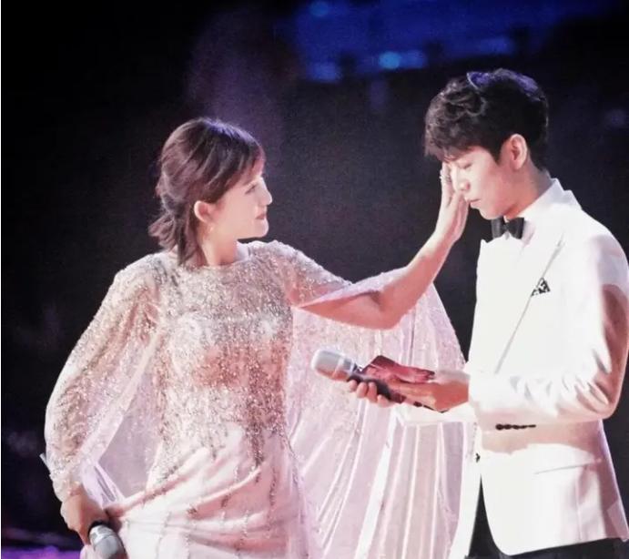 不当舔狗的恋爱观,不当舔狗是关于爱情吗