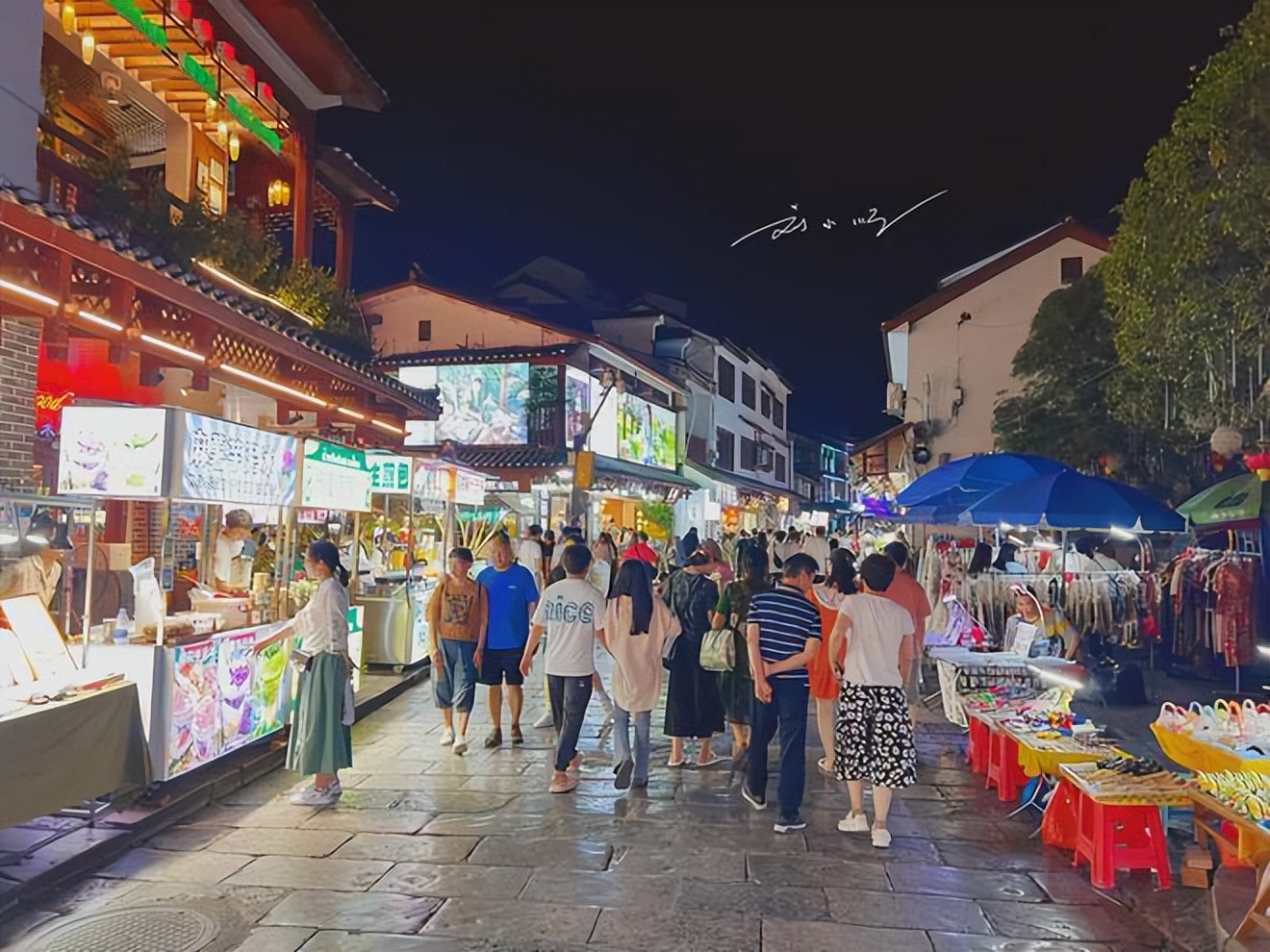 桂林阳朔洋人街,广西桂林阳朔西街中国第一洋人街