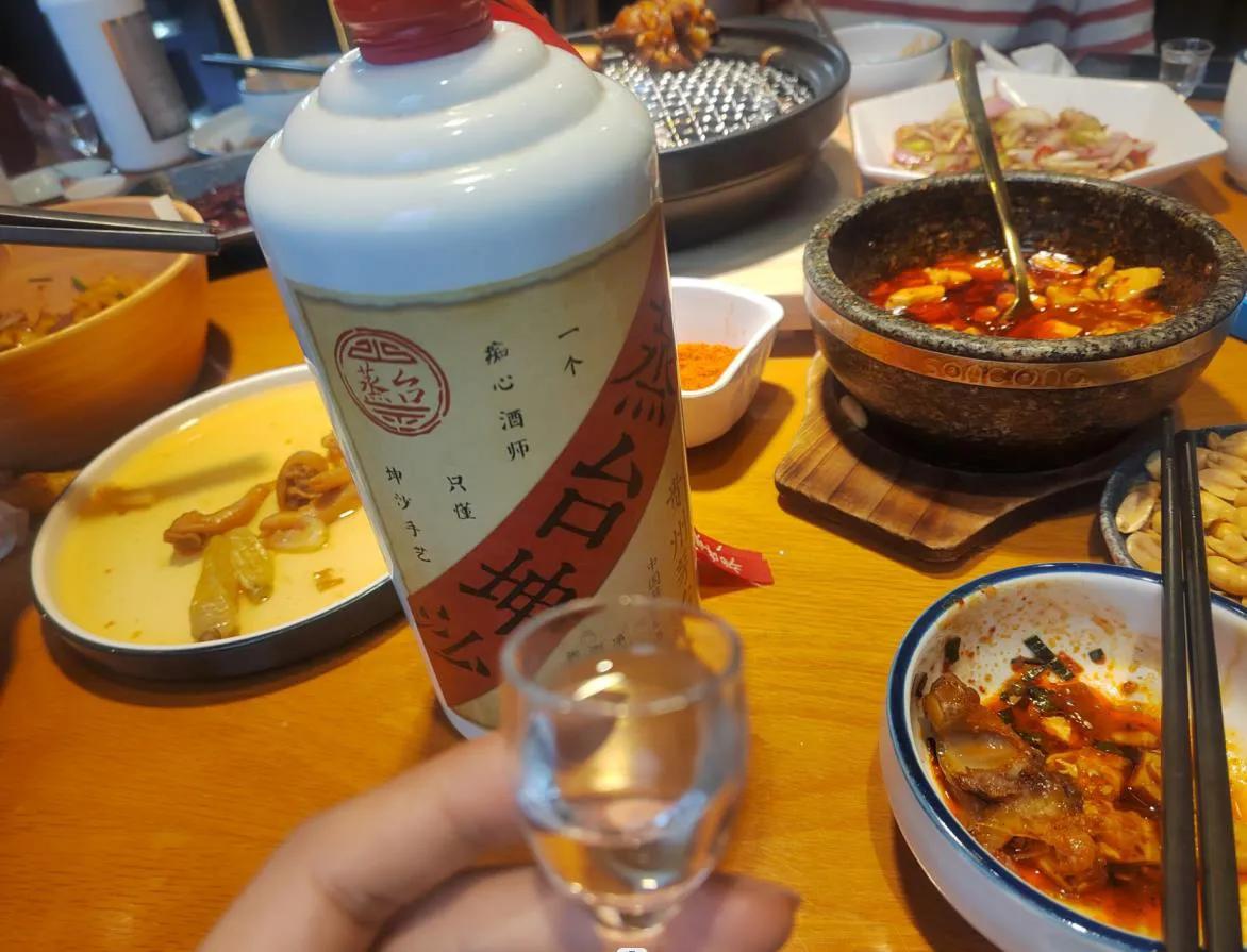 不起眼的5款“光瓶酒”，100%纯粮酿造，入手太值了