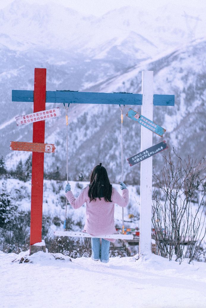宸濊タ娴极鐨勫ぉ鑺辨澘,鏃嬭浆鏈ㄩ┈宸濊タ缇庢櫙