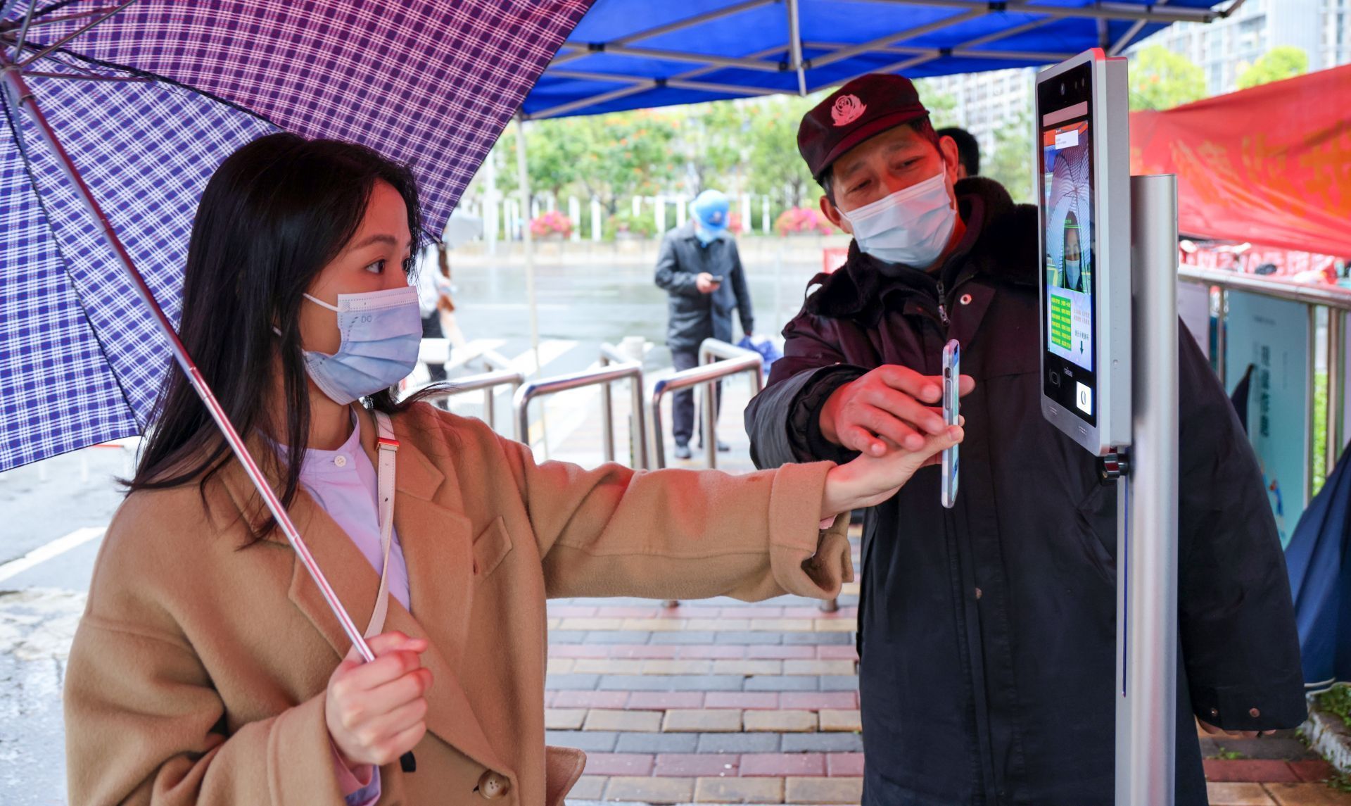 抗疫彰显了哪些中国精神,中国积极抗疫弘扬了什么精神