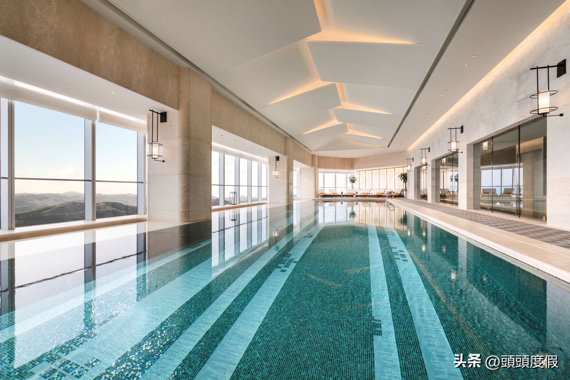 济南看趵突泉最好的酒店,课本里的趵突泉一城山色半城湖