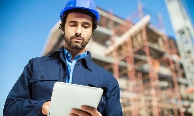 项目管理和工程管理哪个前景好,软件项目管理的前景