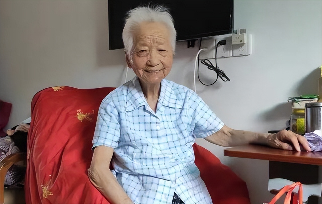 上海一群老人众筹买楼抱团养老,这些上海老人为养老抱团买楼