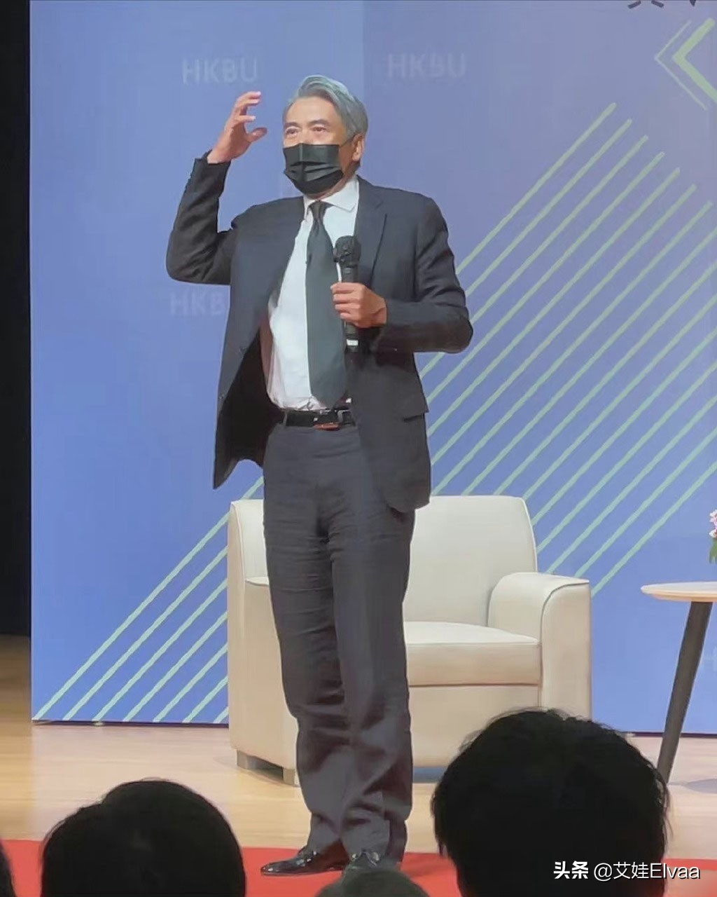 周润发穿西装到底有多帅,周润发大背头西装发型太帅