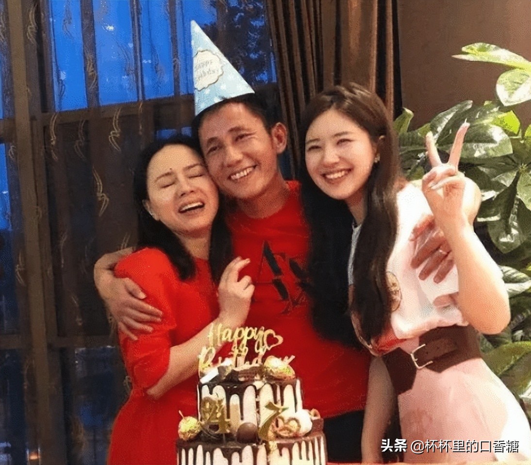 赵露思星汉灿烂胖脸表情包,星汉灿烂的赵露思本人图片