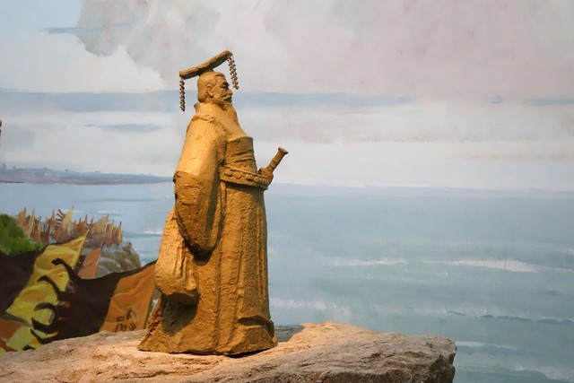 春秋狂人的“南阳对”