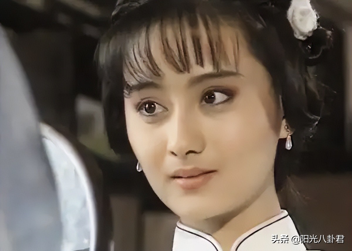 80年代嘴歪的女明星,上镜嘴歪脸歪的女明星