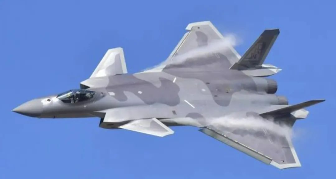 我国的六代战机领先全球,美国六代战斗机首飞