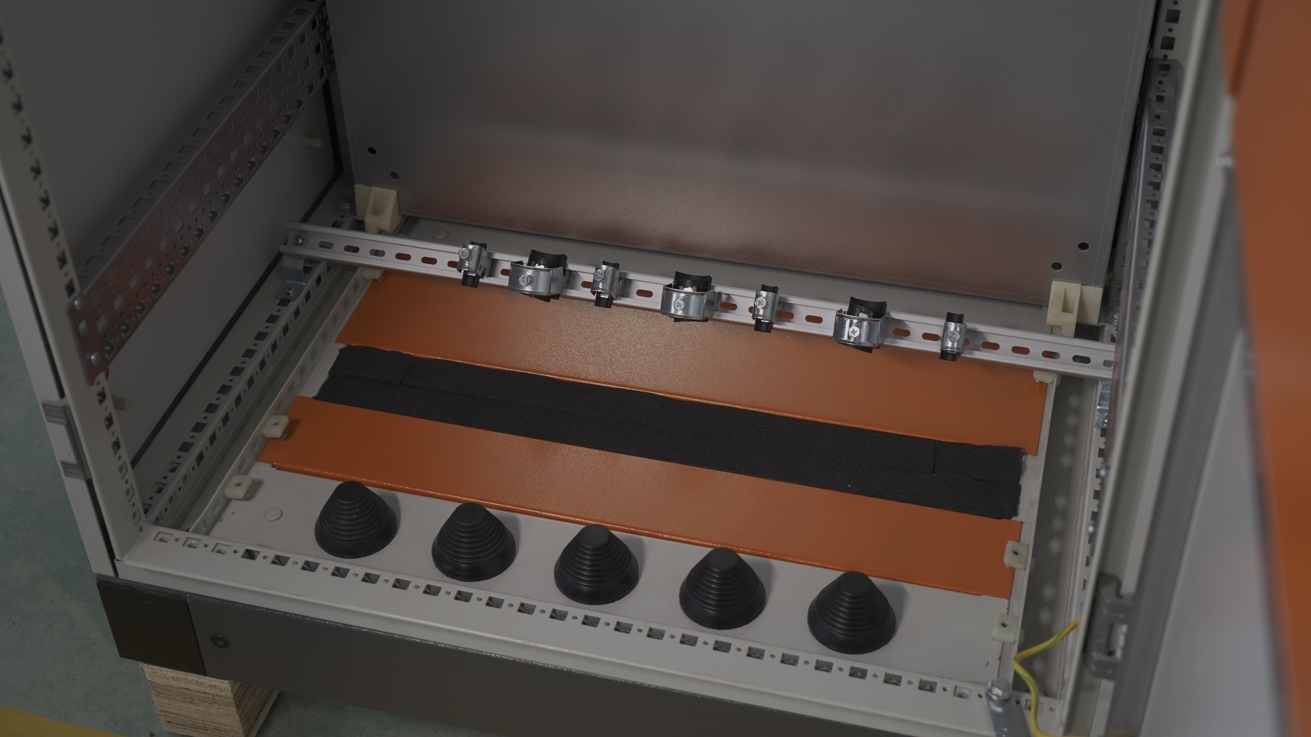 上海衡融电气设备有限公司,上海衡融电气设备