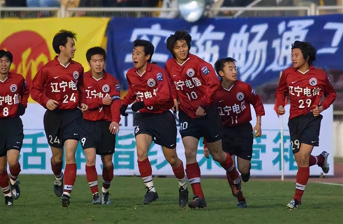 从中国足球先生到申花鸡肋，快马在中超不得志，却成罗马里奥队友