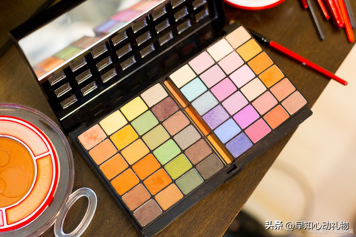 女朋友生日应该送什么礼物最合适,女朋友生日送什么礼物比较好实用