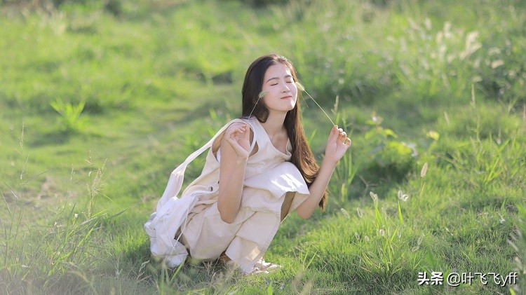 女人希望你主动追求的表现,学会这三招让女人主动追求你