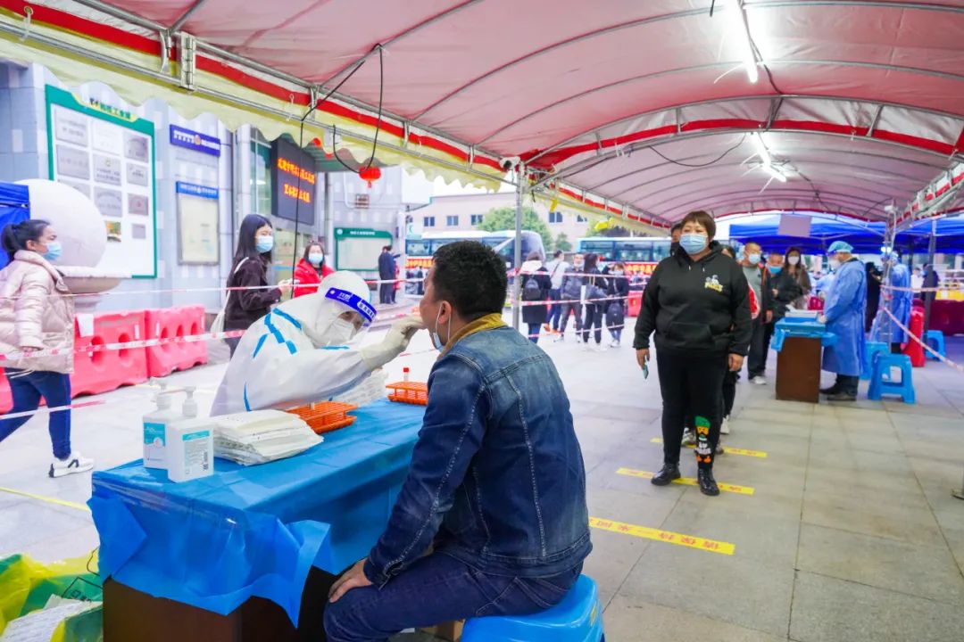 上班吗?南海开飞机来接你!