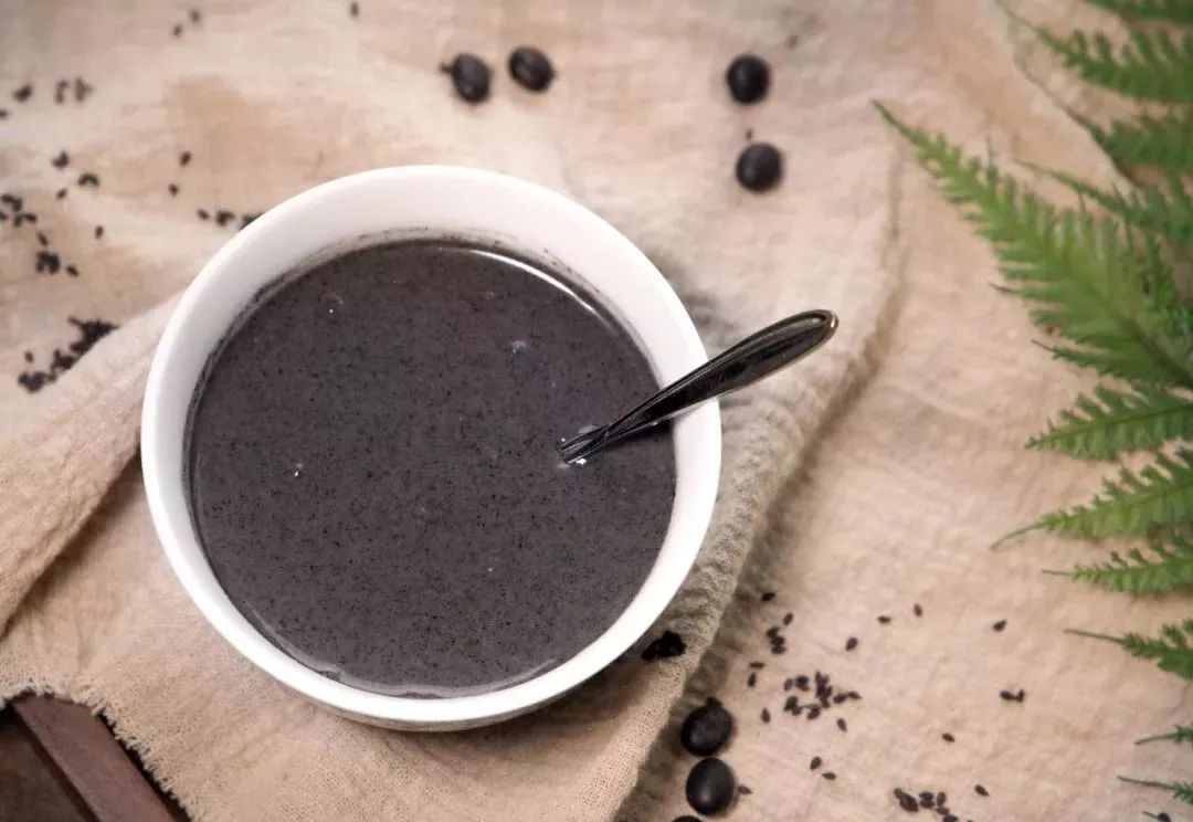 黑芝麻生吃补肾还是熟吃补肾,黑芝麻生吃好还是熟吃补钙好