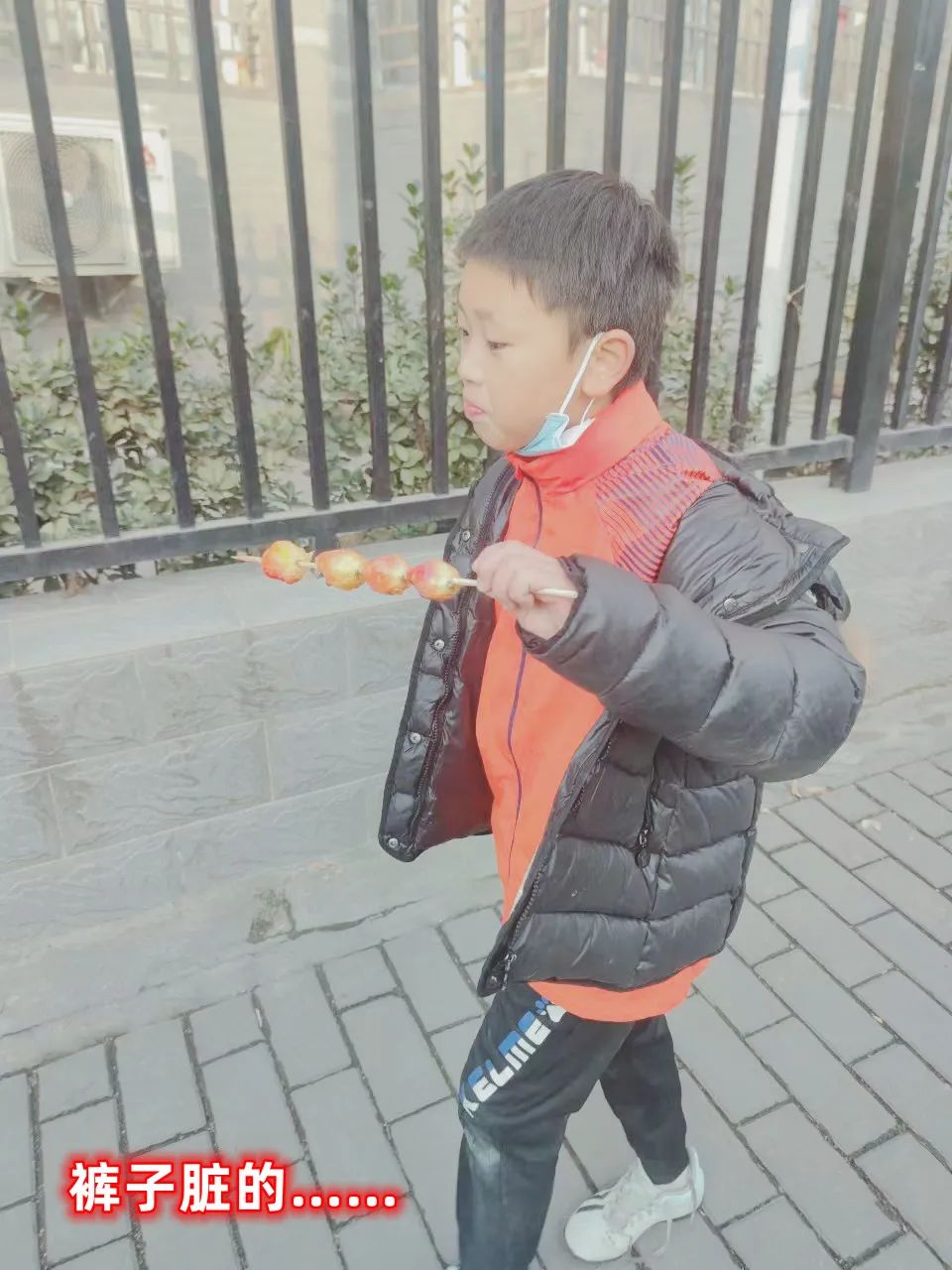 踢足球必须有哪些装备,为什么踢足球烧钱