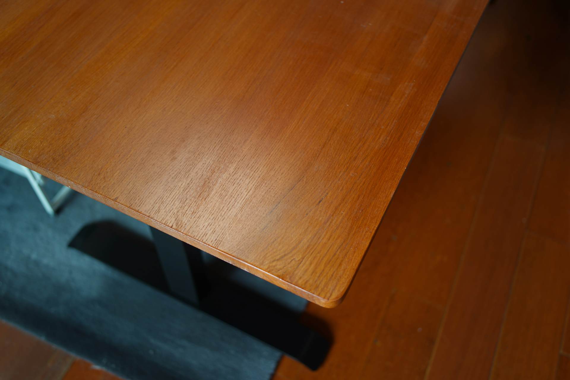 男人谁不喜欢一张大大的书桌,智芯1.8M实木升降桌那是真的爱