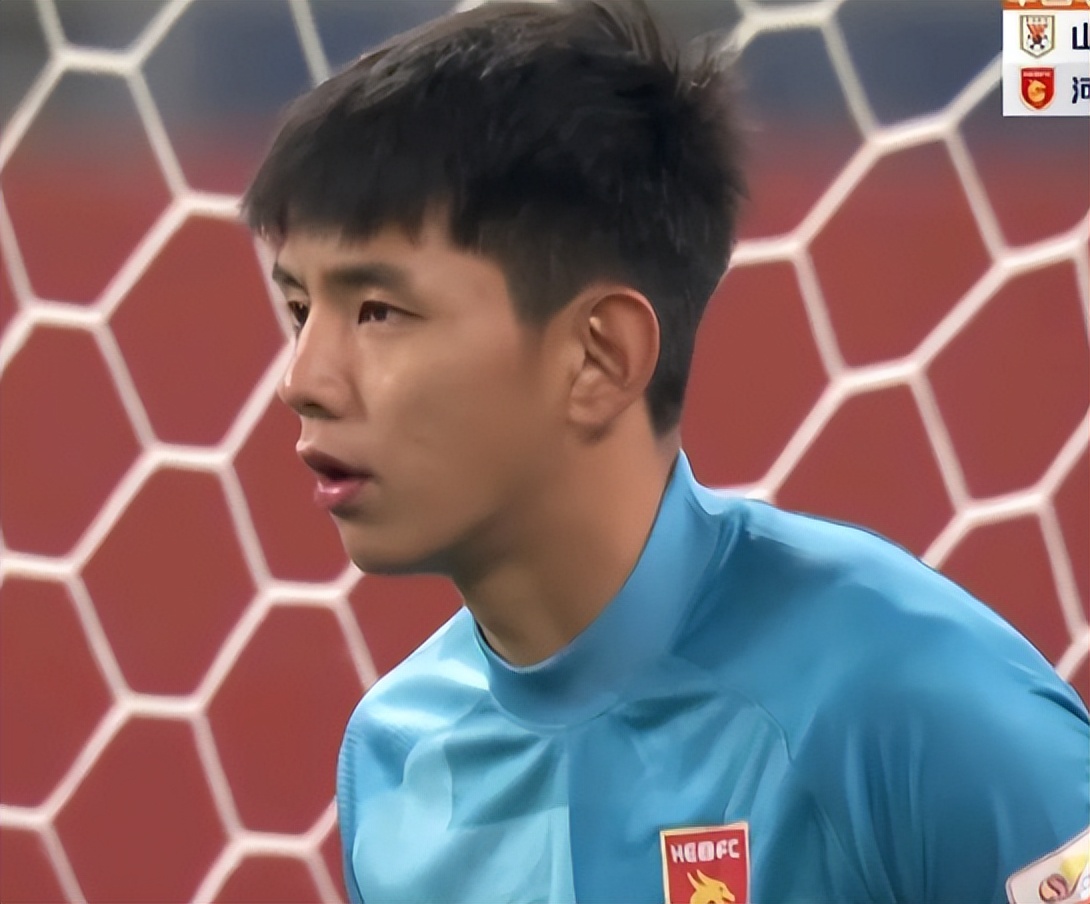 撞脸李现！河北犬系00后足球小将引关注~