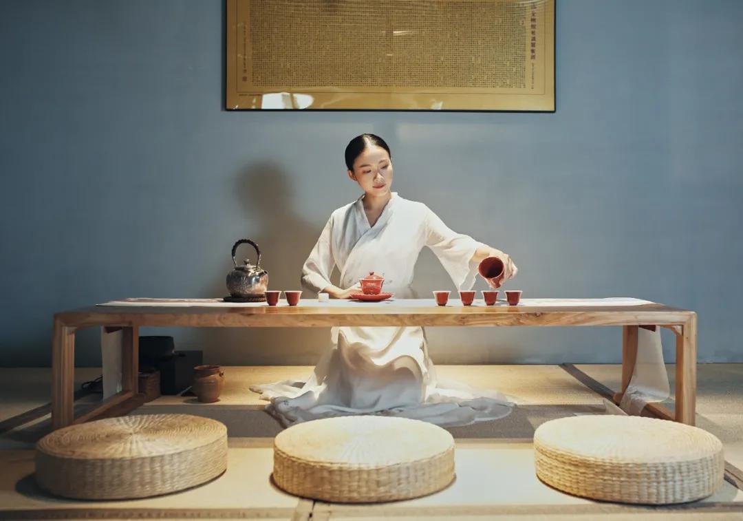 感叹岁月变迁的古诗词,100句关于岁月变迁的诗词