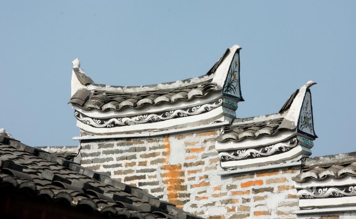 山墙春天渗水屋内怎么处理,山墙渗水防治