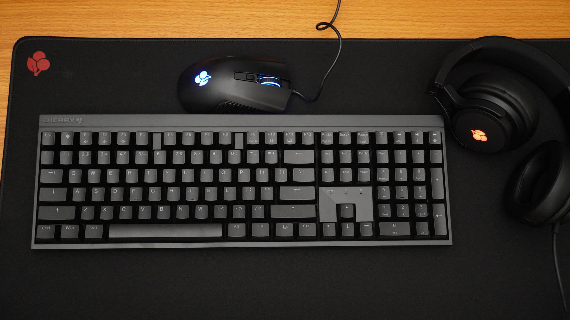 cherry樱桃mx8.0rgb彩光机械键盘,cherry樱桃mx8.0机械键盘什么水平