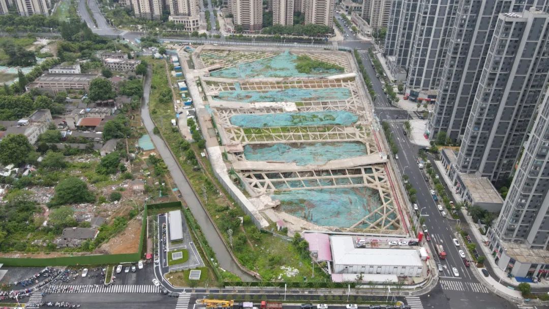 实探|被重庆法院查封的南京宝能，工程进度究竟如何？