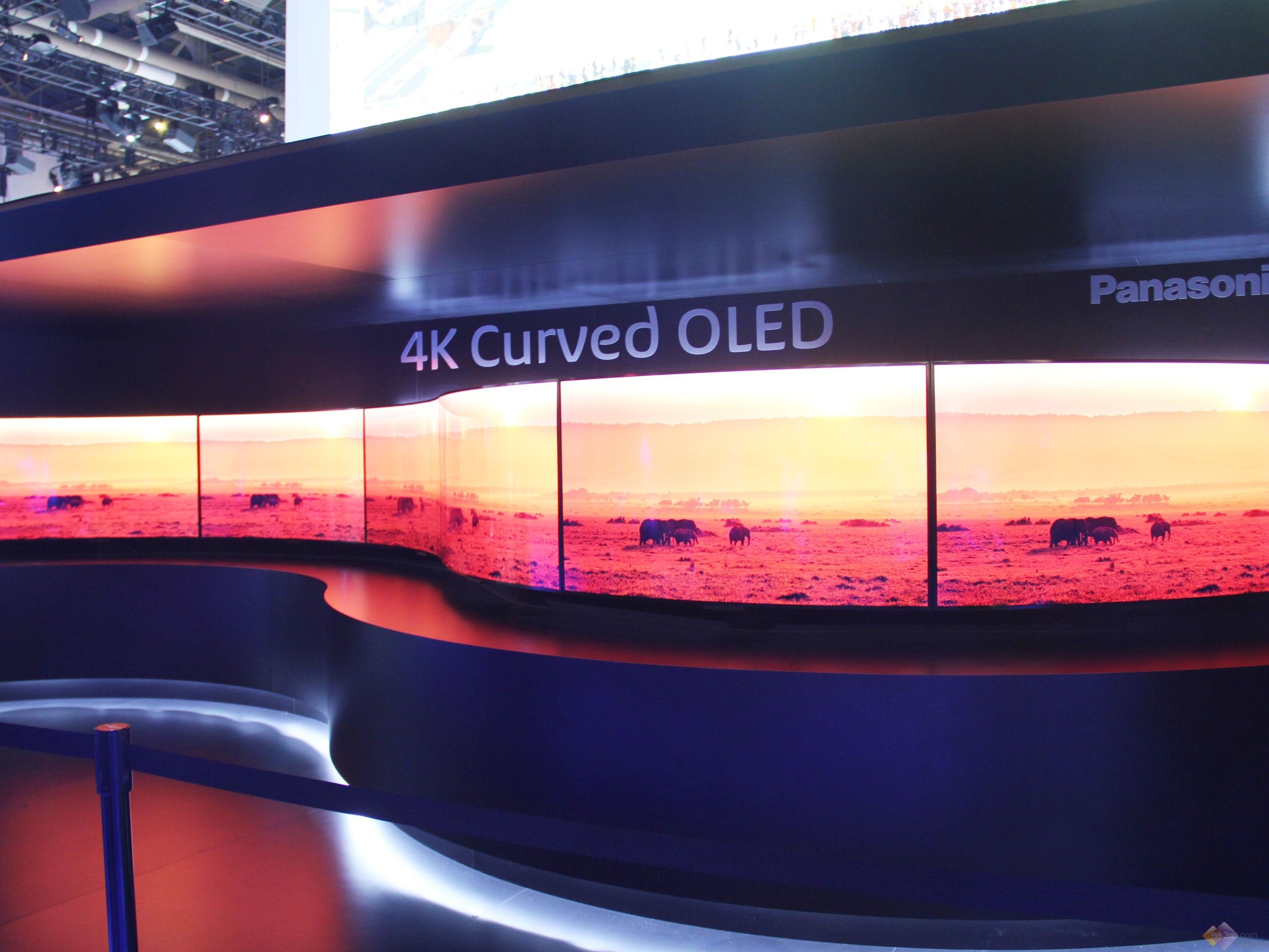 oled显示器跟oled电视区别,使用oled显示器需要注意什么