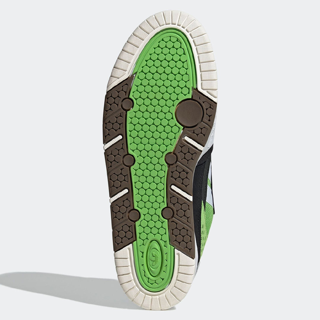 阿迪达斯米切尔3代篮球鞋黑紫,阿迪达斯为米切尔设计的球鞋