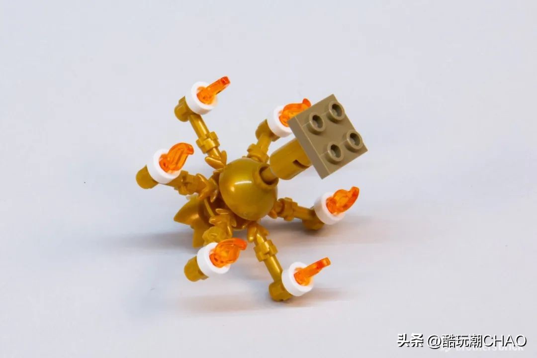 和迪士尼城堡一样高的乐高,和迪士尼乐园相似的城堡