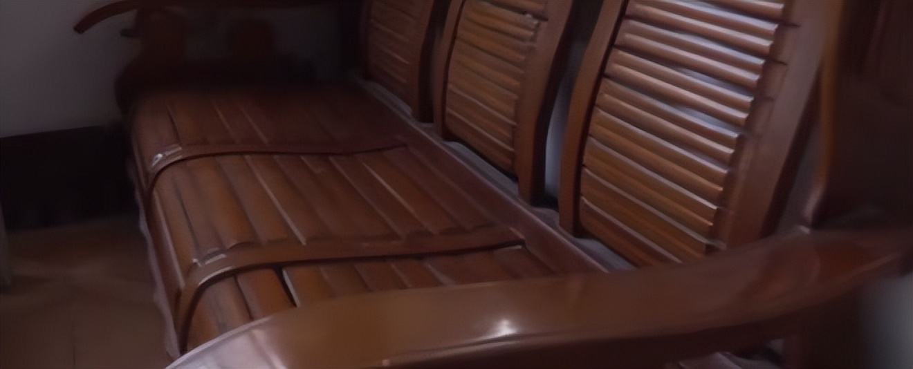 2010年，男子雇*杀凶**情人的丈夫遭反杀，刑警：电视剧都不敢这么演