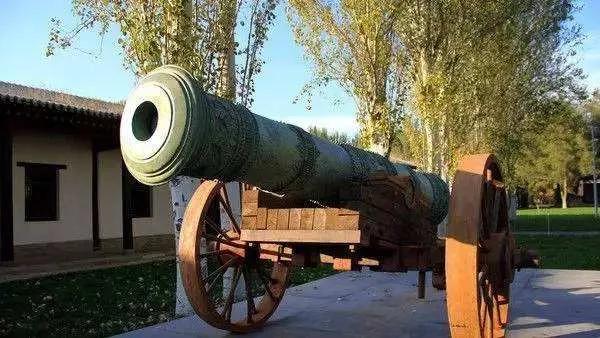 世界轻兵器先进武器图片,世界轻武器史