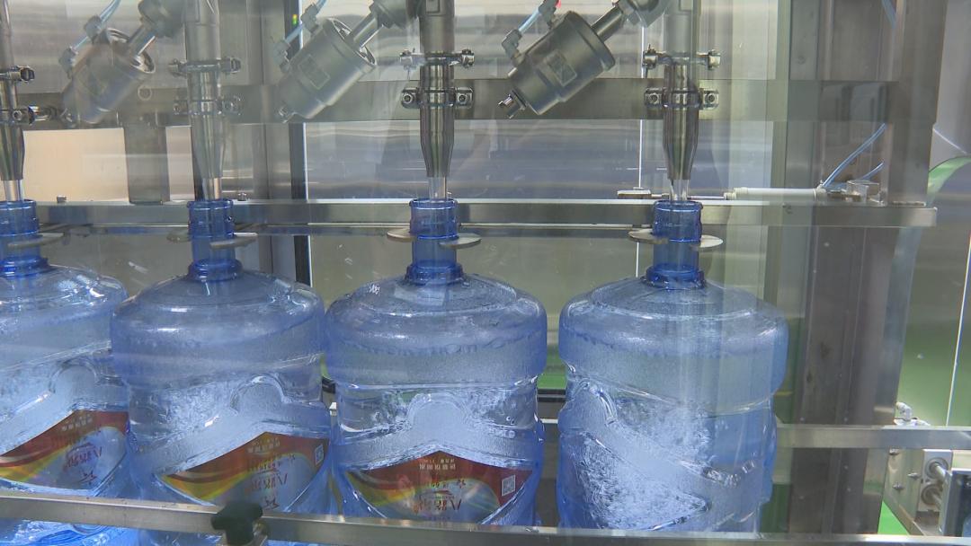 【品牌故事】“八路泉”自涌泉“饮”领健康时尚