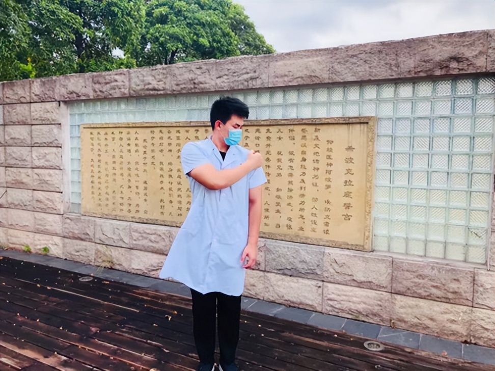 拍打筋骨拉伸操,拍打操疏通筋骨活气血