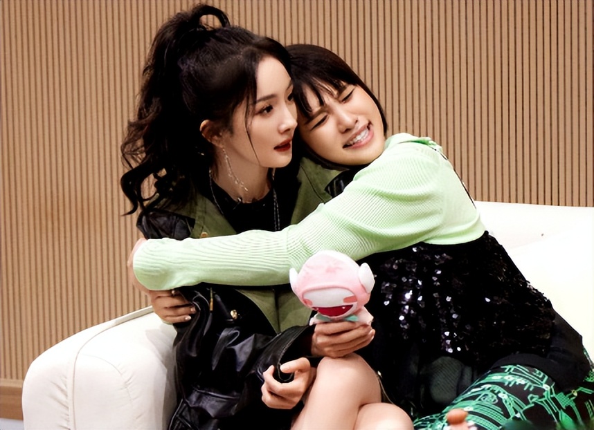 杨幂私下真实人品怎么样,杨幂的真实人品被别人夸赞