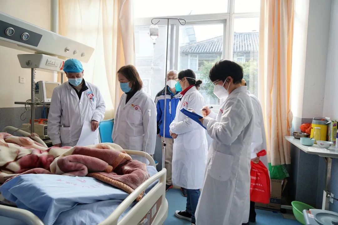 加强新冠病毒感染医疗救治工作,大理新冠疫情防控工作