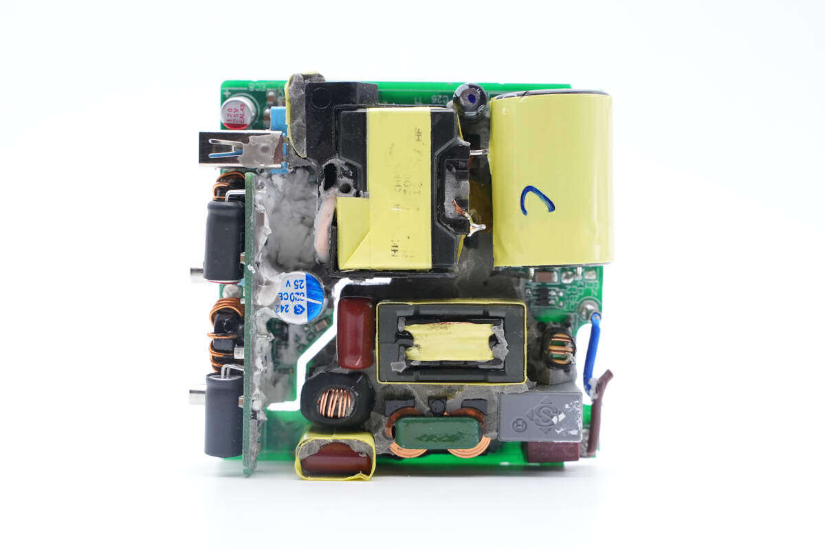 工厂品牌直销，售价489元值不值得买？100W氮化镓充吧拆解