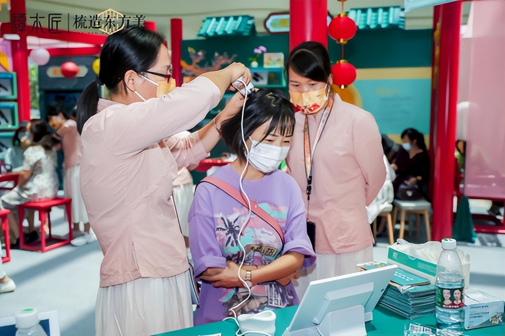 谭木匠“梳房颜究院”国风快闪店登陆广州邀您体验“栉佩之美”