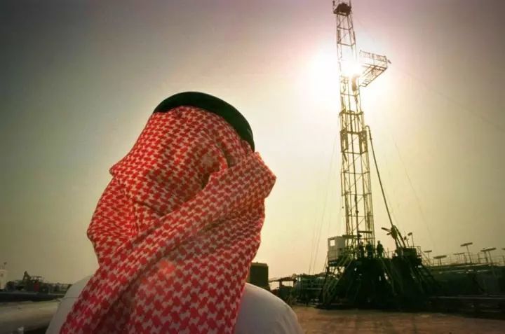 曾是美国铁哥们的沙特，为何撇开美国，反倒斥巨资向中国求购*器武**