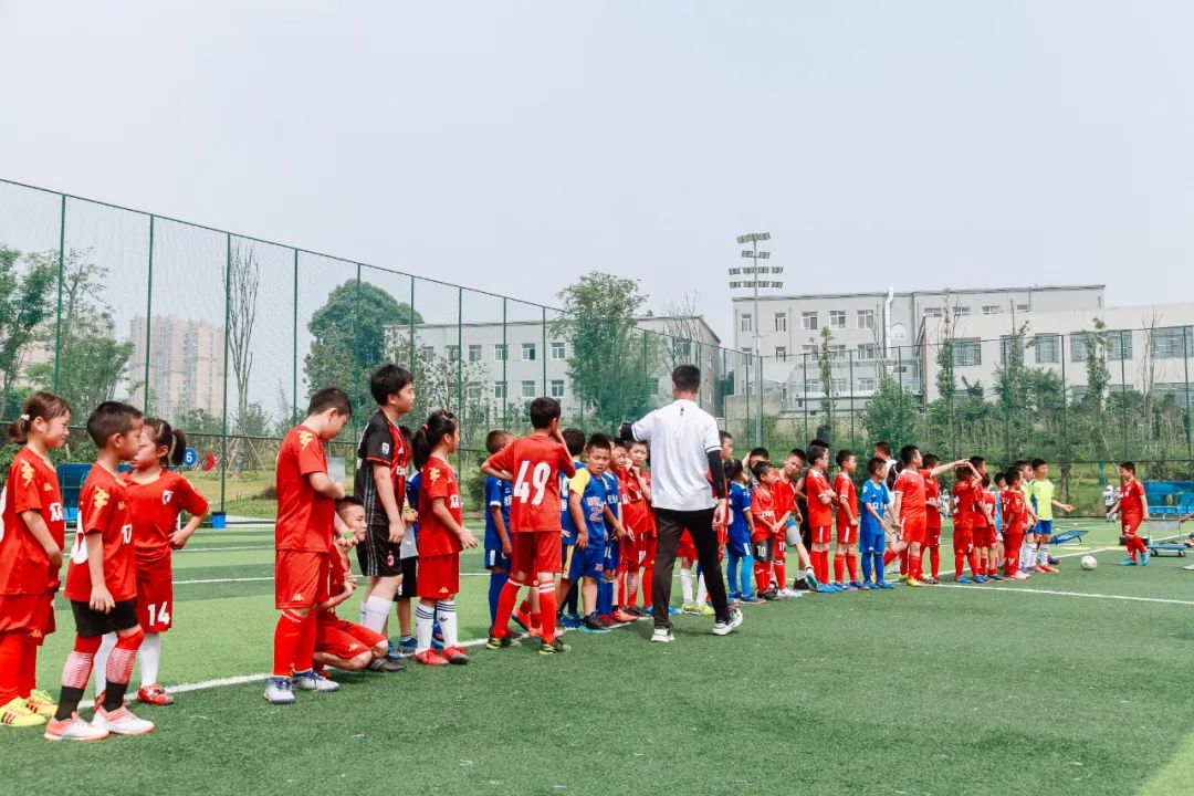 足球嘉年华内容,嘉年华快乐游戏